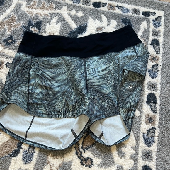 lululemon speed up short size 6 - Picture 1 of 6